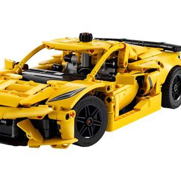 LEGO Technic Chevrolet Corvette Stingray Oyuncak Araba Modeli 42205